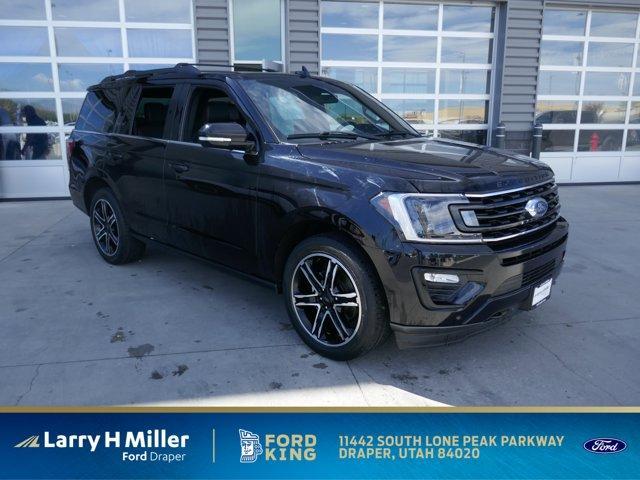 Photo of 2021 Agate Black Ford Expedition
