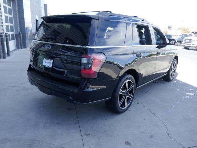 Photo of 2021 Agate Black Ford Expedition