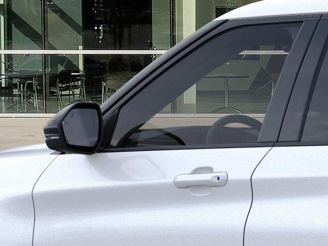 Photo of 2025 Star White Ford Explorer