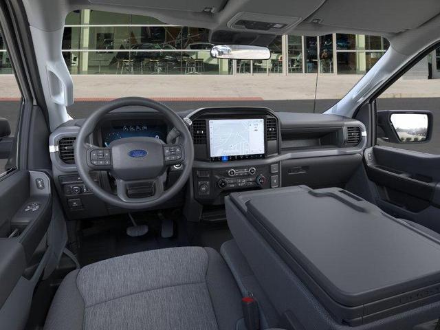 Photo of 2025 Oxford White Ford F-150