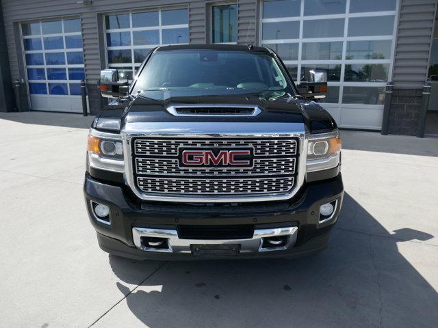 Photo of 2019 Onyx Black GMC Sierra 3500