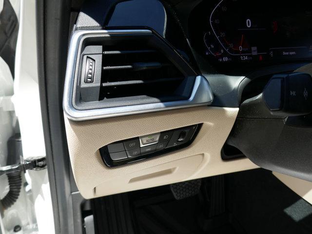 Photo of 2020 Alpine White BMW 330