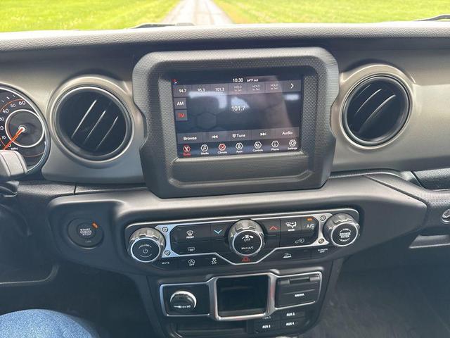 Photo of 2023 High Velocity Clearcoat Jeep Gladiator