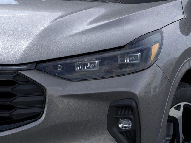 Photo of 2025 Light Blue Clearcoat Metallic Ford Escape
