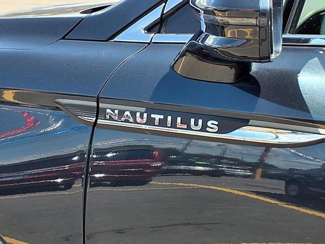 Photo of 2022 Flight Blue Lincoln Nautilus