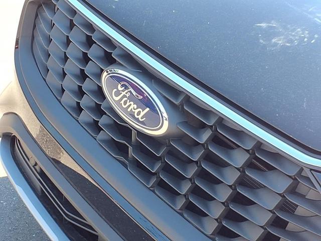 Photo of 2023 Agate Black Metallic Ford Escape
