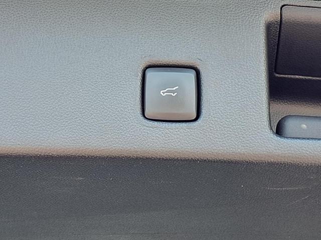 Photo of 2023 Agate Black Metallic Ford Escape