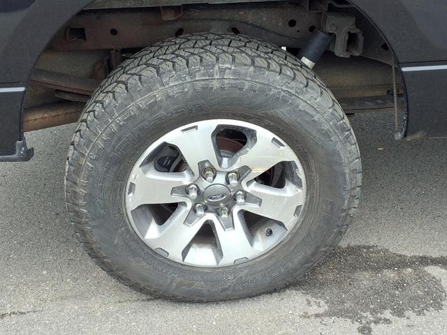 Photo of 2013 Tuxedo Black Metallic Ford F-150