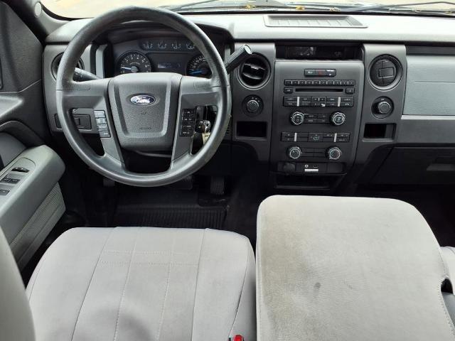 Photo of 2013 Tuxedo Black Metallic Ford F-150