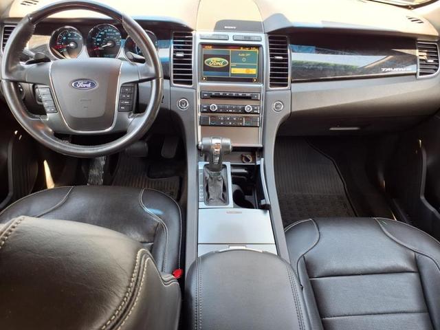Photo of 2010 Silver Ford Taurus