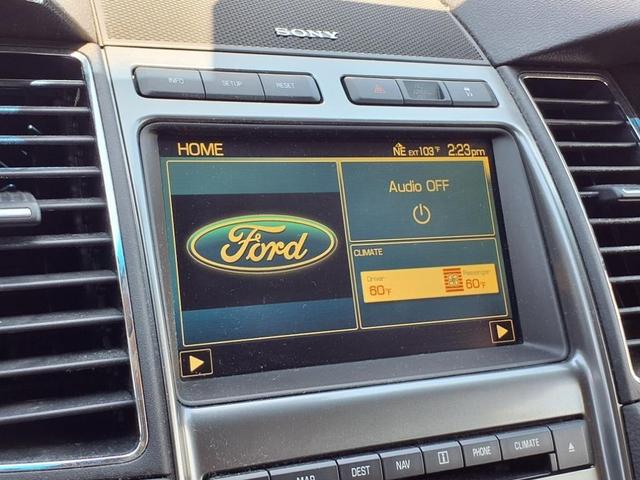Photo of 2010 Silver Ford Taurus