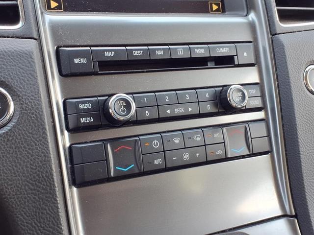 Photo of 2010 Silver Ford Taurus