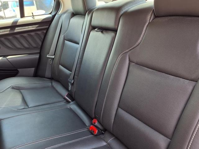 Photo of 2010 Silver Ford Taurus
