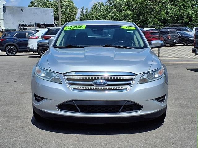Photo of 2010 Silver Ford Taurus