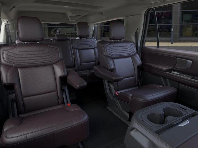 Photo of 2025 Star White Ford Expedition Max