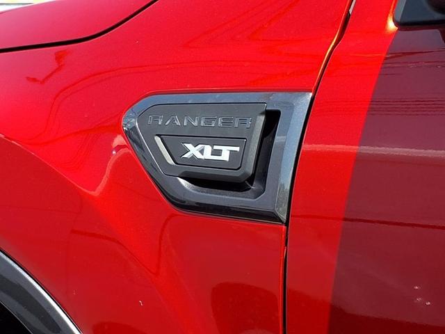 Photo of 2019 Hot Pepper Red Metallic Tinted Clearcoat Ford Ranger
