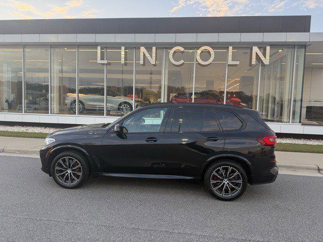 Photo of 2023 Black Sapphire Metallic BMW X5