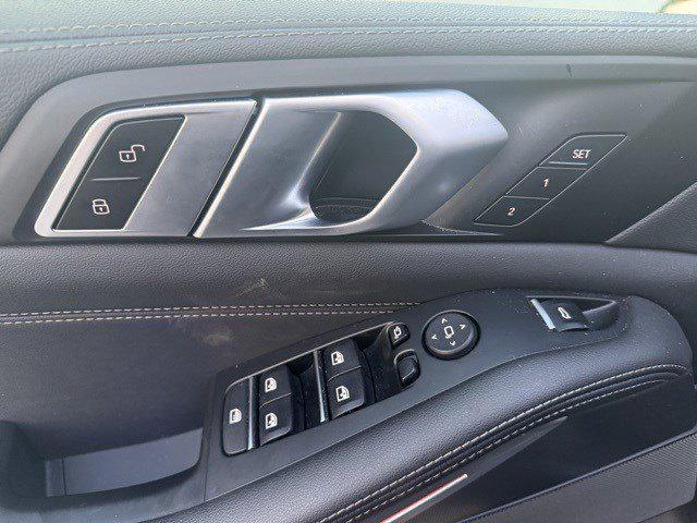 Photo of 2023 Black Sapphire Metallic BMW X5