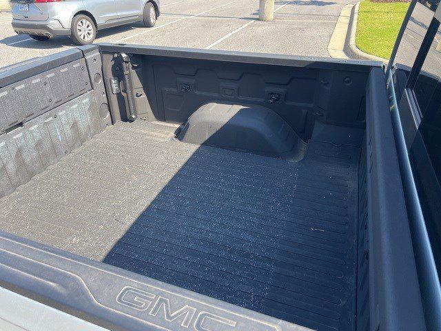 Photo of 2022 Quicksilver Metallic GMC Sierra 1500