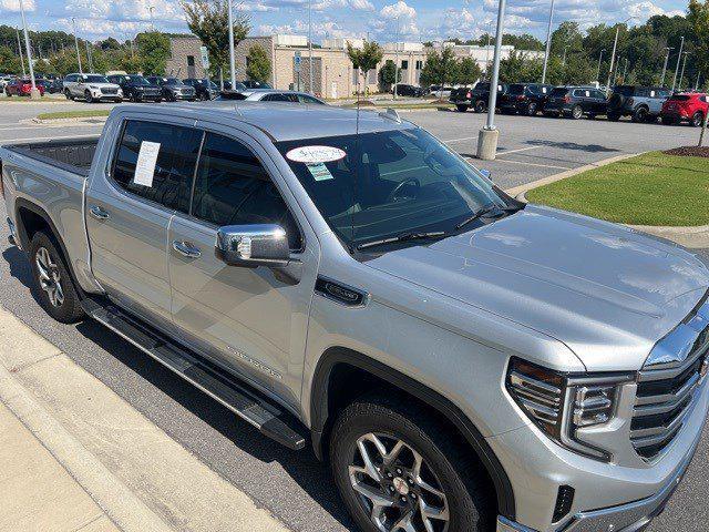 Photo of 2022 Quicksilver Metallic GMC Sierra 1500