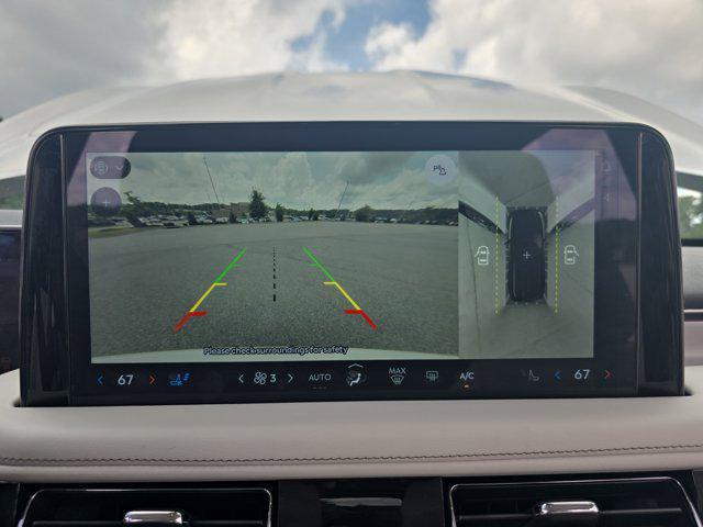 Photo of 2025 CERAMIC PEARL MET 3C Lincoln Aviator