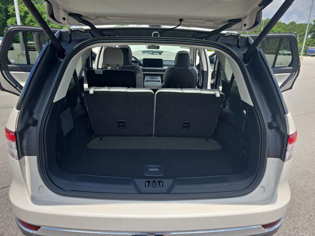 Photo of 2025 CERAMIC PEARL MET 3C Lincoln Aviator