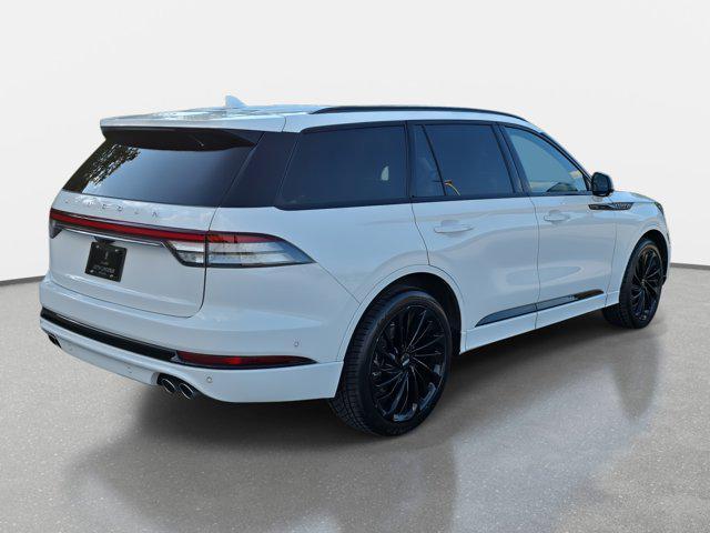 Photo of 2023 PRISTINE WHITE MET 3C Lincoln Aviator