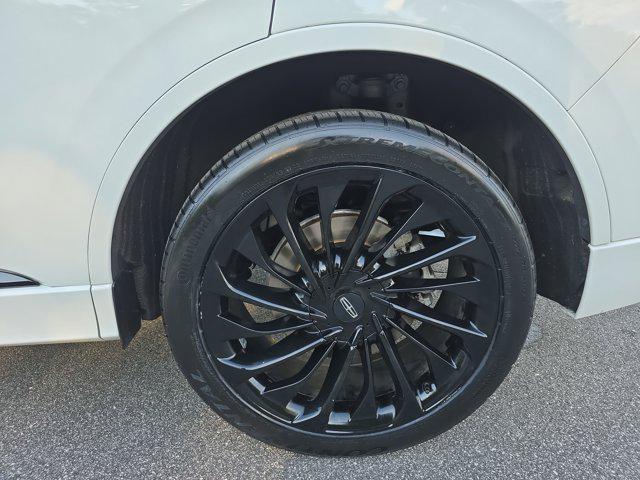Photo of 2023 PRISTINE WHITE MET 3C Lincoln Aviator