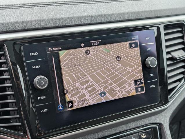 Photo of 2022 Platinum Gray Metallic Volkswagen Atlas