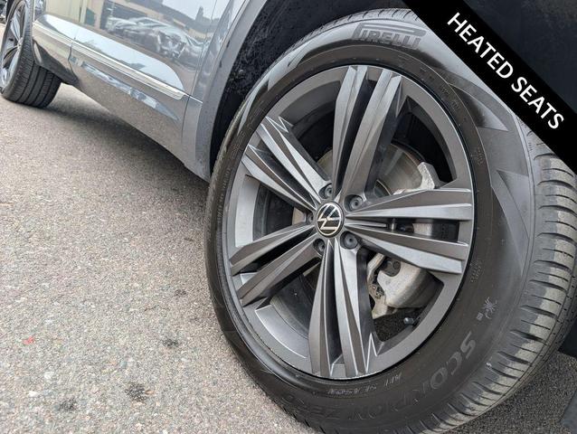 Photo of 2022 Platinum Gray Metallic Volkswagen Atlas