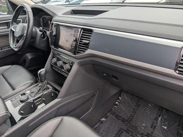 Photo of 2022 Platinum Gray Metallic Volkswagen Atlas