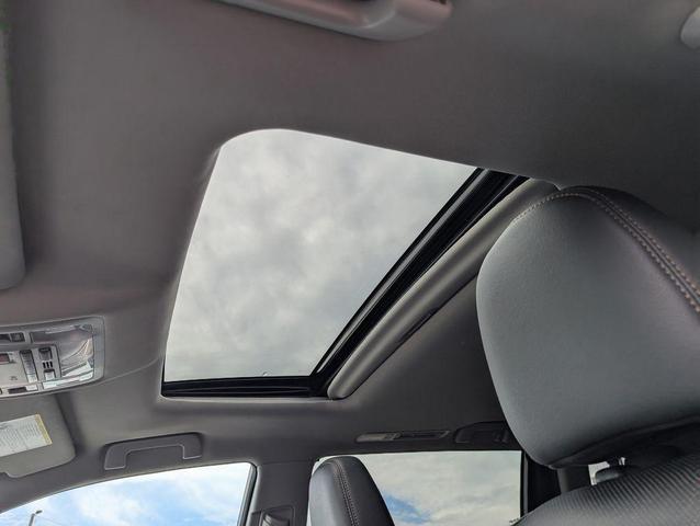 Photo of 2016 Predawn Gray Mica Toyota Highlander Hybrid
