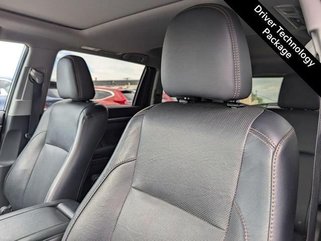 Photo of 2016 Predawn Gray Mica Toyota Highlander Hybrid