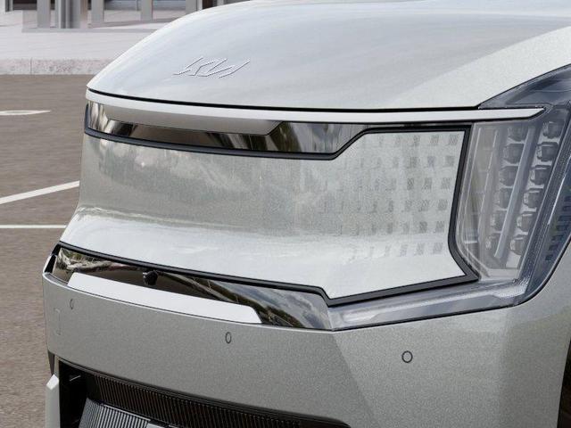 Photo of 2026 Ivory Kia EV9