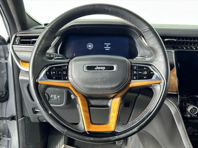 Photo of 2021 Silver Zynith Jeep Grand Cherokee L