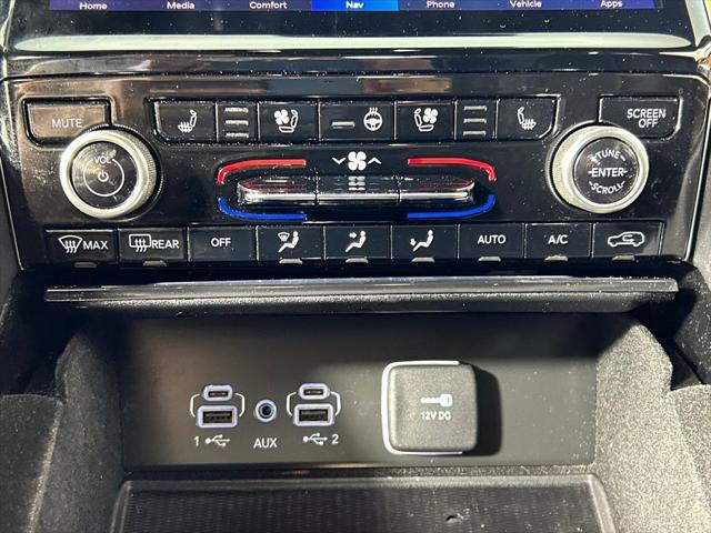 Photo of 2021 Silver Zynith Jeep Grand Cherokee L