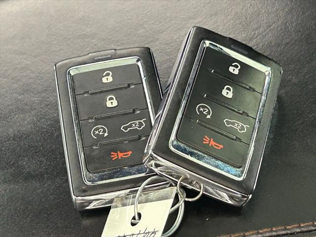 Photo of 2021 Silver Zynith Jeep Grand Cherokee L