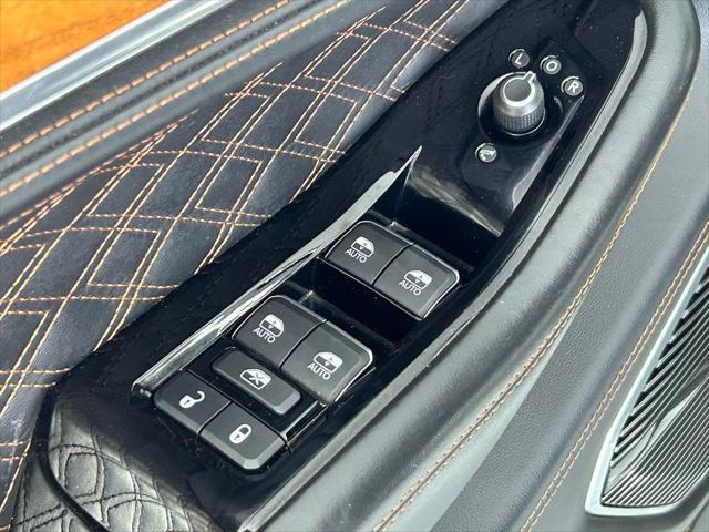 Photo of 2021 Silver Zynith Jeep Grand Cherokee L