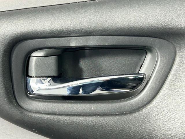 Photo of 2022 Deep Blue Pearl Nissan Murano