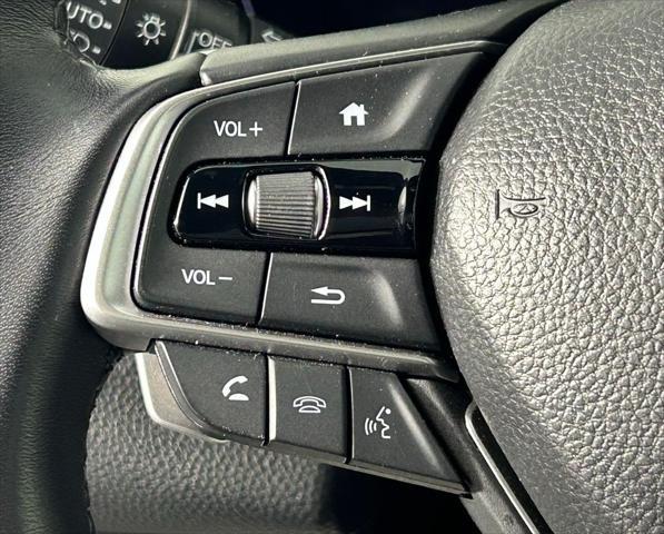 Photo of 2022 Platinum White Pearl Honda Accord