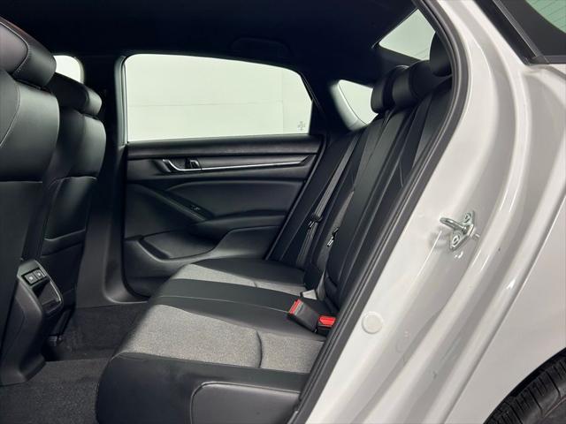 Photo of 2022 Platinum White Pearl Honda Accord
