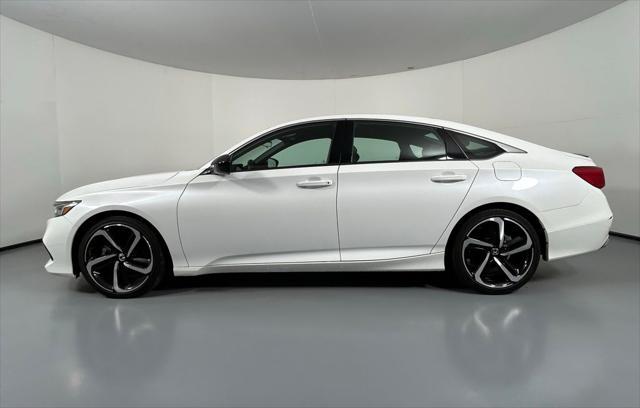 Photo of 2022 Platinum White Pearl Honda Accord