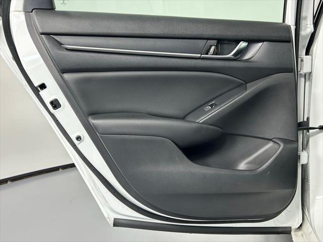 Photo of 2022 Platinum White Pearl Honda Accord
