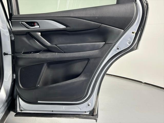 Photo of 2023 Sonic Silver Metallic Mazda CX-9