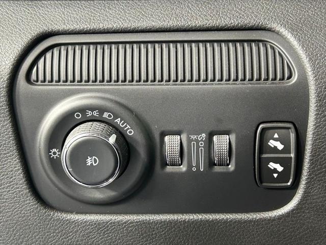 Photo of 2024 Bright White Clearcoat Jeep Wagoneer