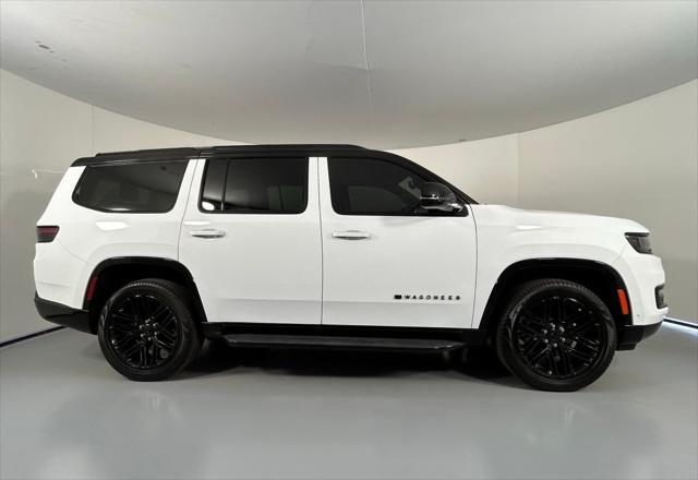 Photo of 2024 Bright White Clearcoat Jeep Wagoneer