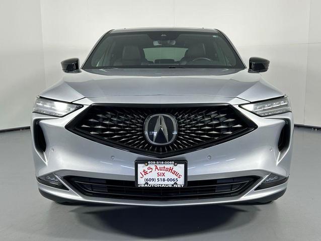 Photo of 2023 Lunar Silver Metallic Acura MDX