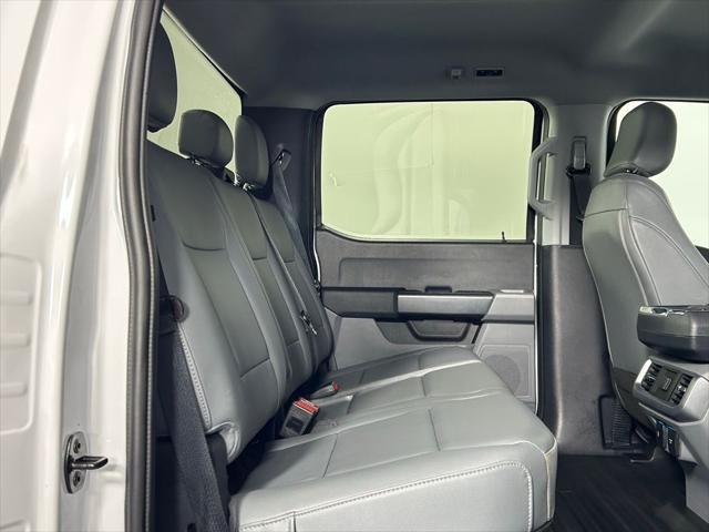 Photo of 2022 Oxford White Ford F-150 Lightning