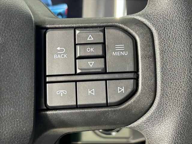 Photo of 2022 Oxford White Ford F-150 Lightning
