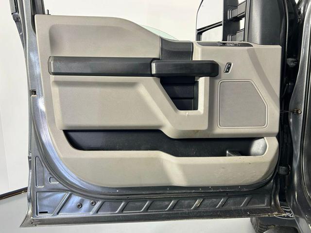 Photo of 2020 Magnetic Ford F-350